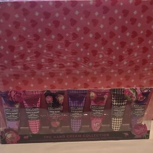 Betsey Johnson Hand Cream Set - Pink and Purple Collection 7 Pc 30ml X 7